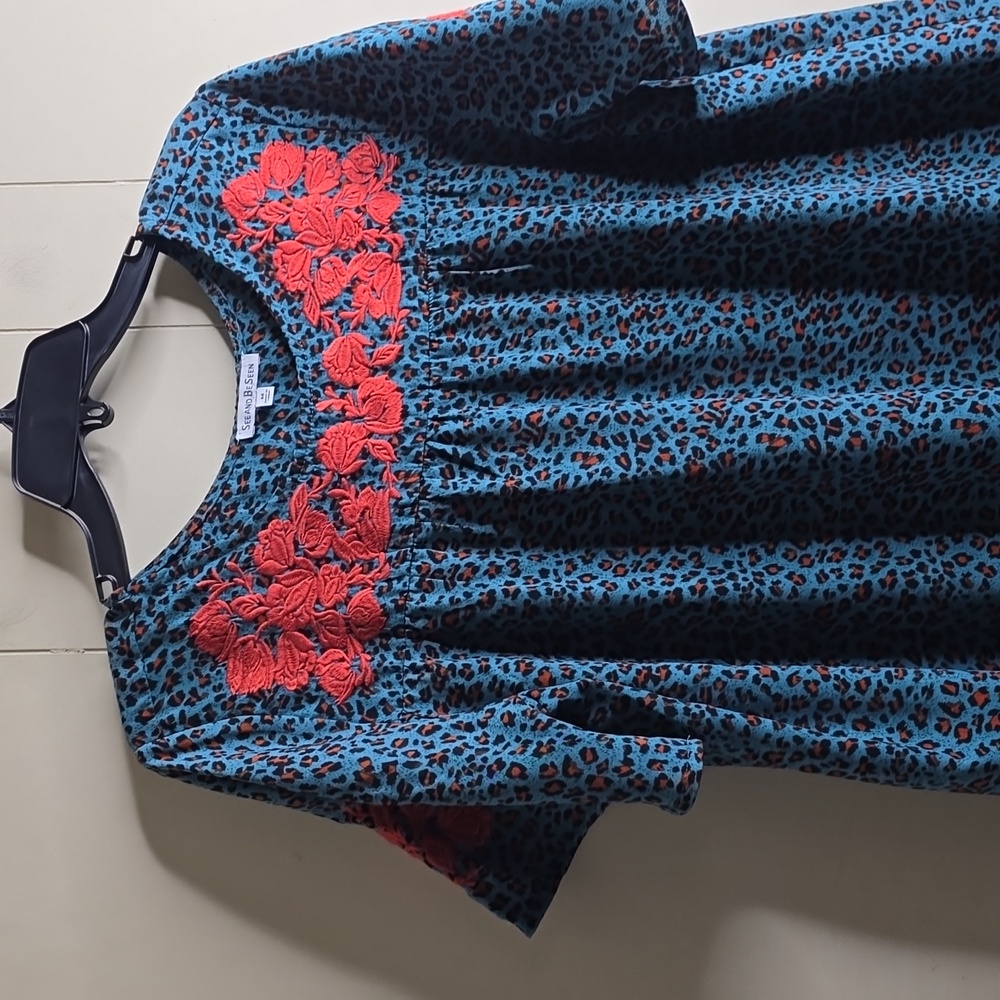 See And Be Seen Leopard Print Embroidered Short Sleeve Top or Tunic Medium - Picture 6 of 11